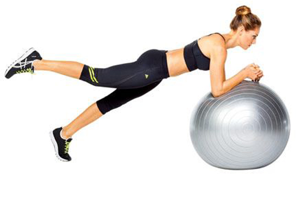 swiss-ball-plank