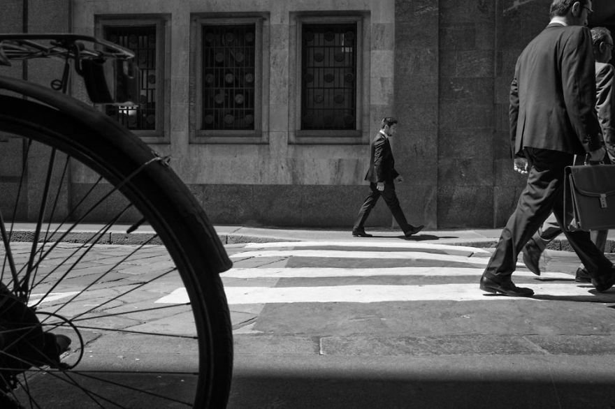 Walking-Photographer-Italian-Street-Photography__880