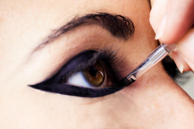 eyeliner makeup